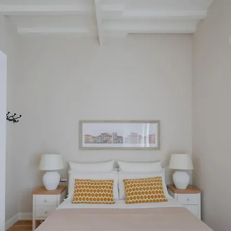 The Break Apartment